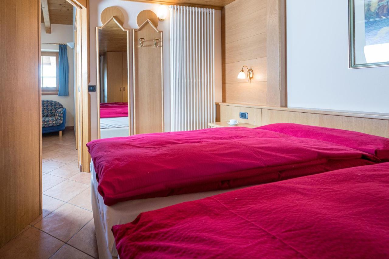 Miky House - Appartamenti Abar Livigno Exteriör bild